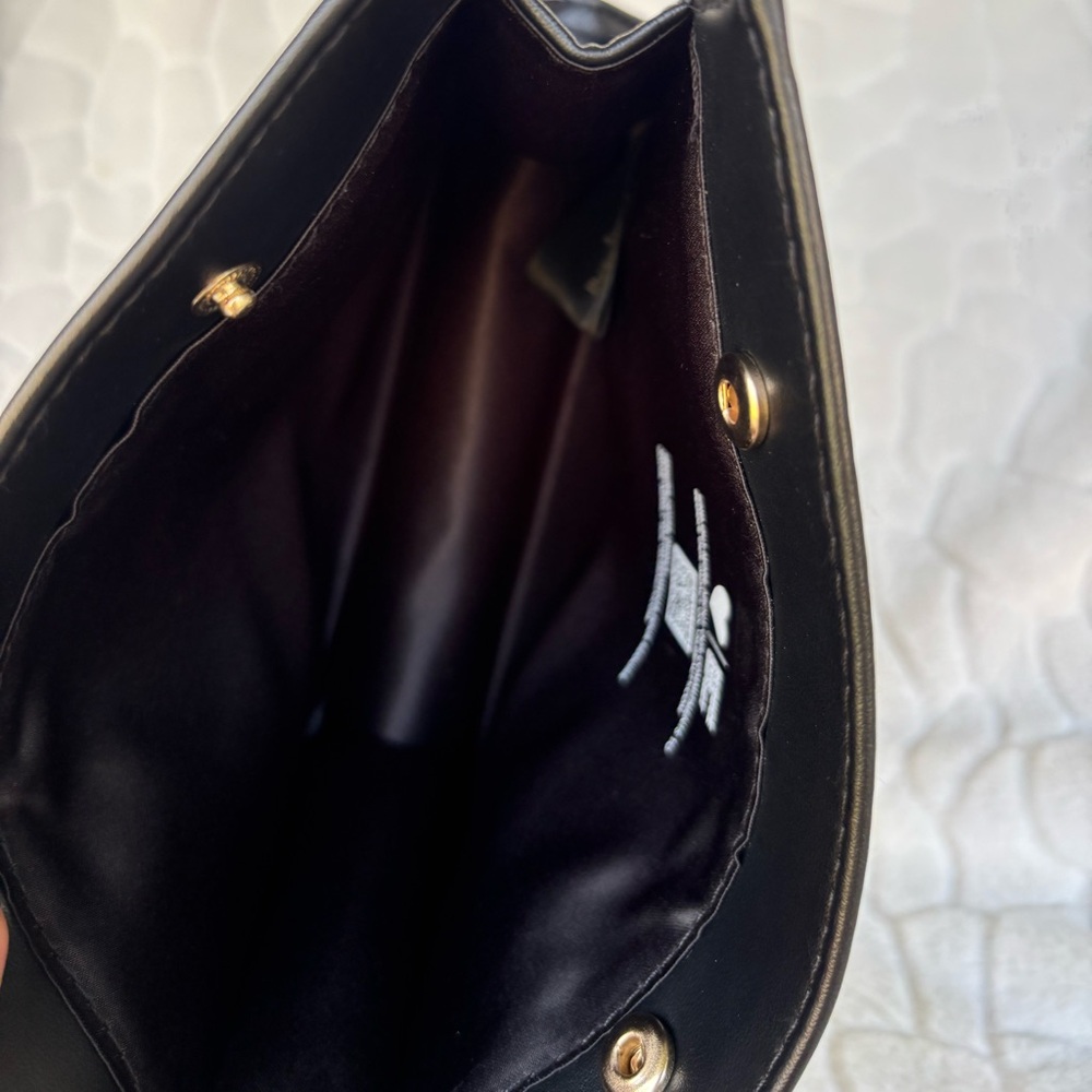 Yves Saint Laurent Black Cosmetic Bag - Picture 2 of 8